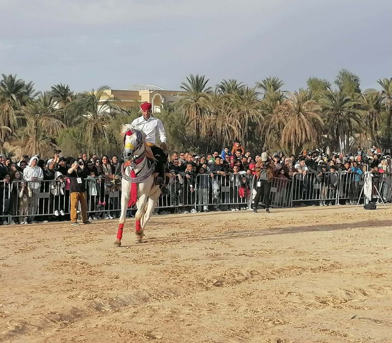 تونس تفتتح المهرجان الدولي للواحات بتوزر بعروض تراثية