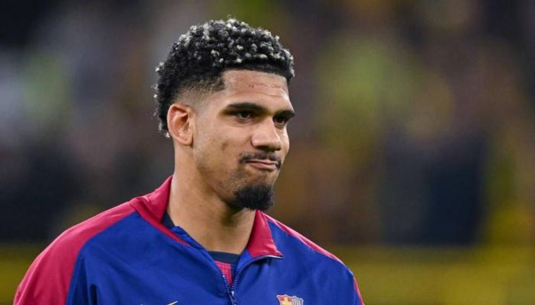 رونالد أراوخو مدافع برشلونة