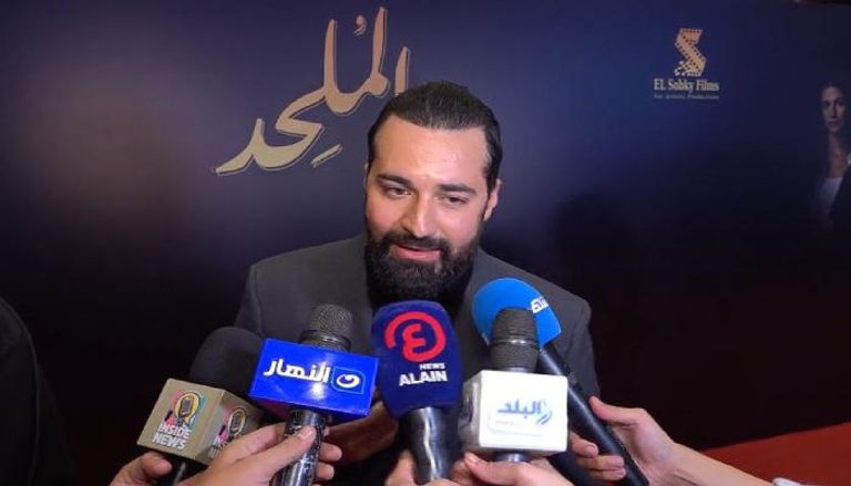 الفنان أحمد حاتم