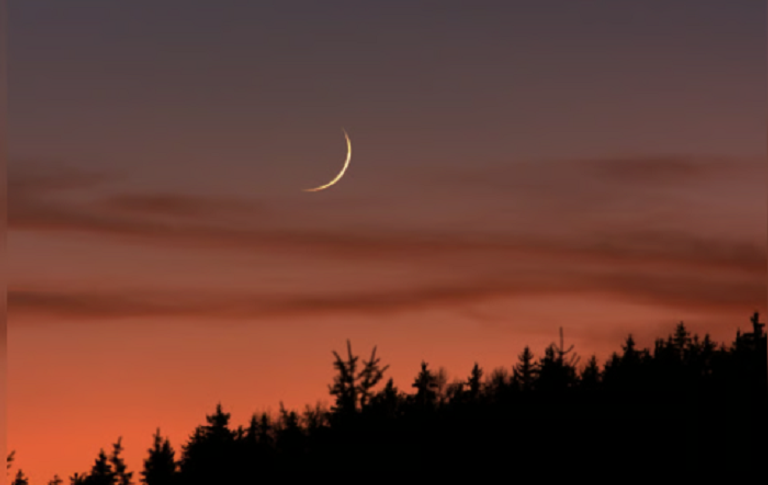 الحسابات الفلكية الدقيقة تؤكد استحالة رؤية هلال شهر شعبان في يوم مولده