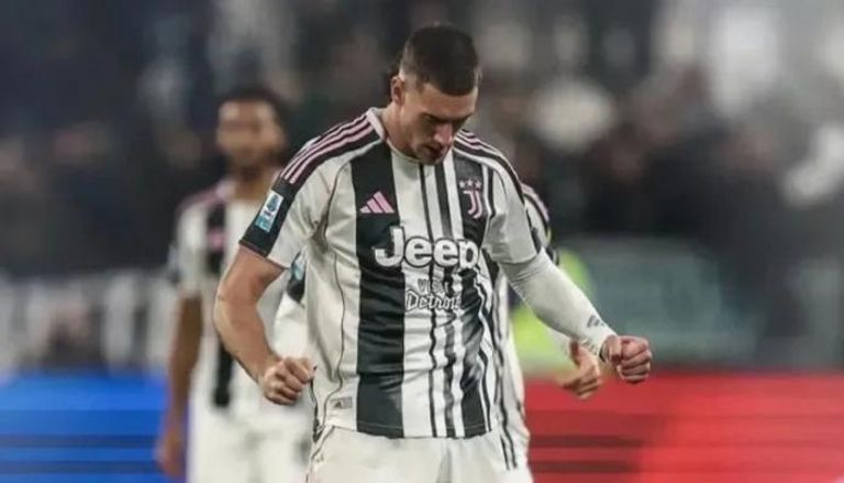 دوسان فلاهوفيتش مهاجم يوفنتوس