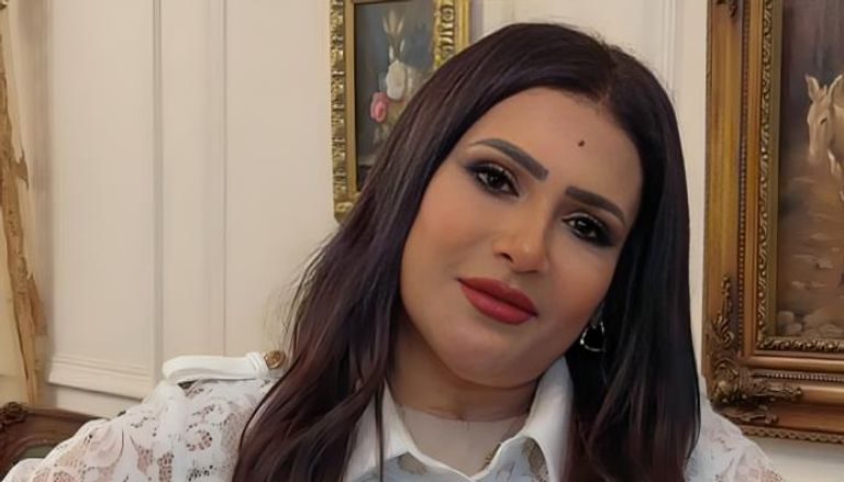 الفنانة بدرية طلبة