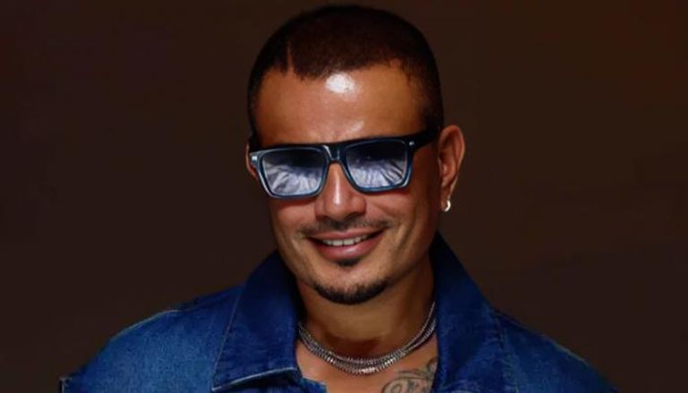 النجم المصري عمرو دياب