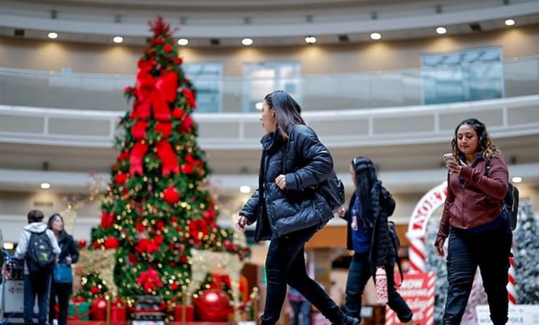 عاصفة شتوية عنيفة تضرب أمريكا