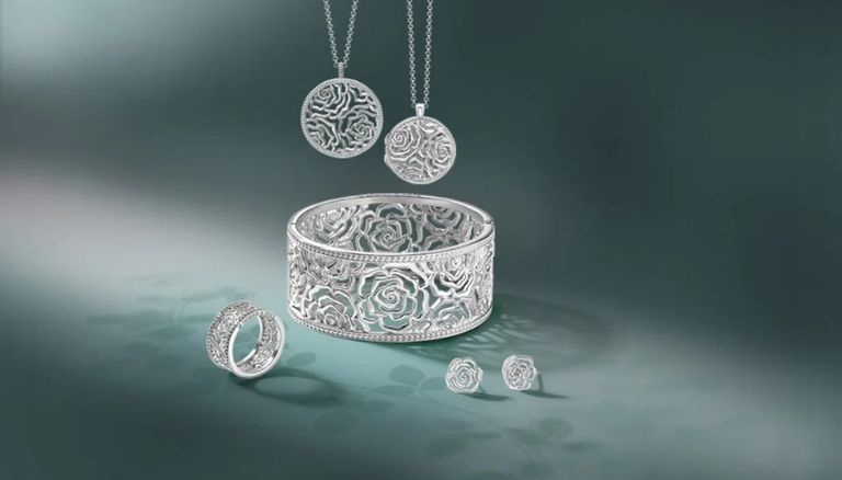 مشغولات فضية