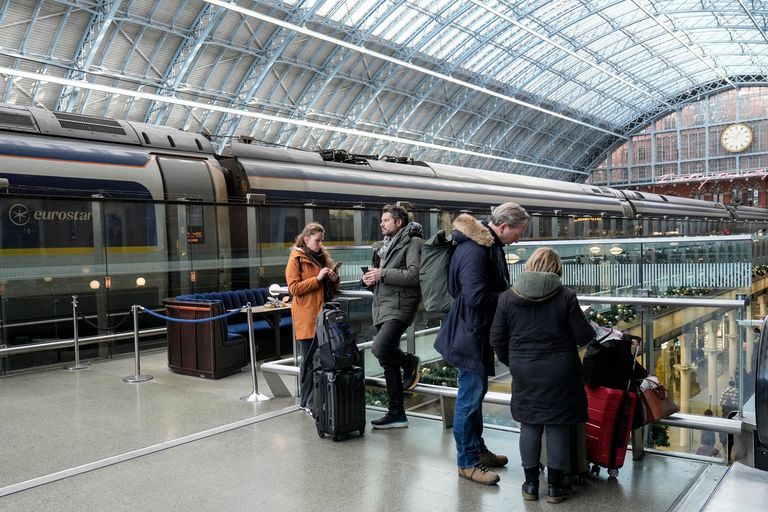 فوضى في «يوروستار» - أ ف ب فوضى في «يوروستار» - أ ف ب