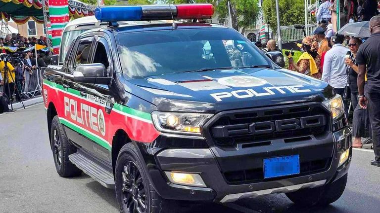 الشرطة في جمهورية سورينام