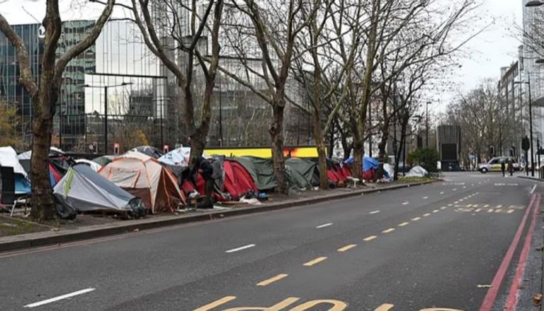 مشروع نقدي للمشردين في بريطانيا