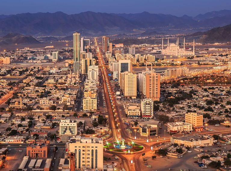 سماء الإمارات تستقبل 2026 بعروض خيالية