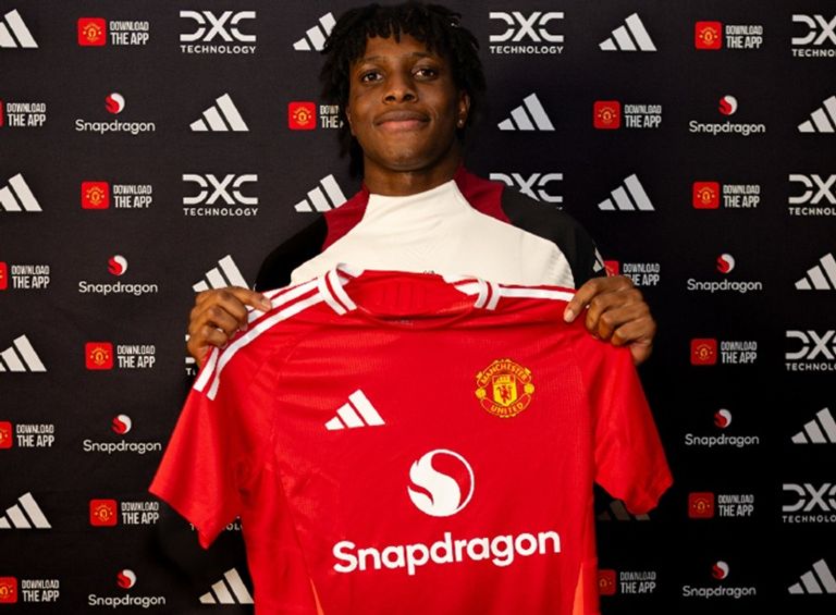 الدنماركي باتريك دورجو باتريك دورغو لاعب مانشستر يونايتد الجديد