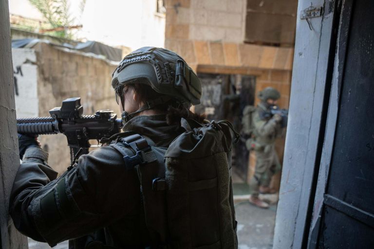 تفجيرات إسرائيلية في مخيم جنين