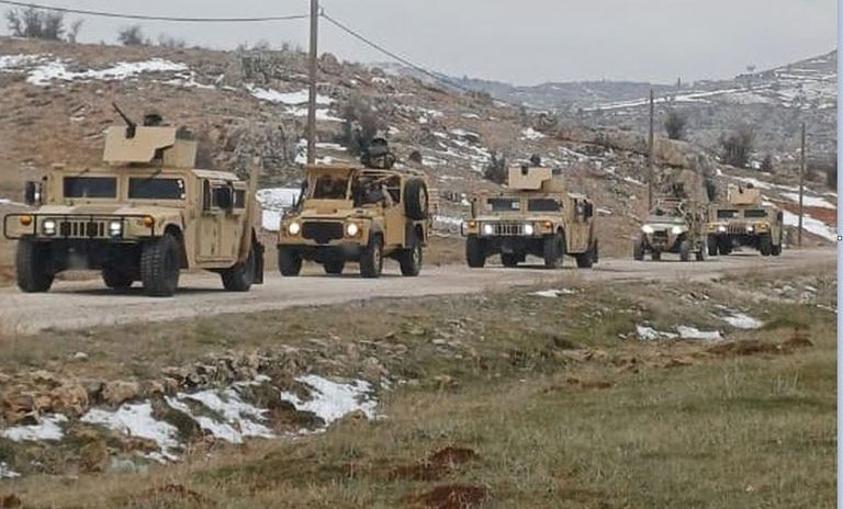 حشد عسكري لبناني يتجه نحو الحدود مع سوريا