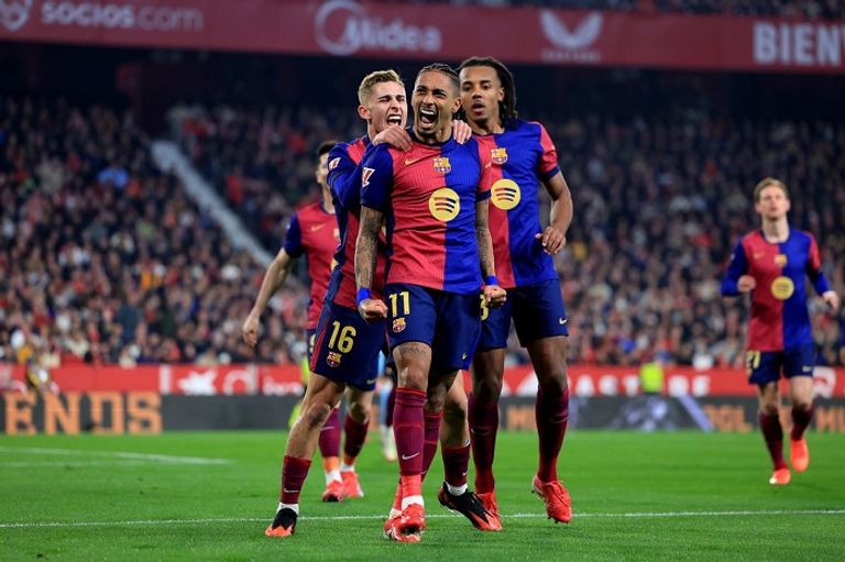 برشلونة الإسباني هانز فليك ودييغو سيميوني