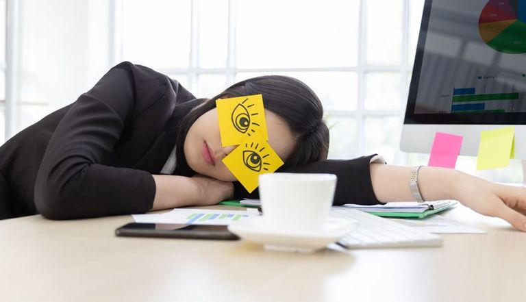 القيلولة أثناء العمل