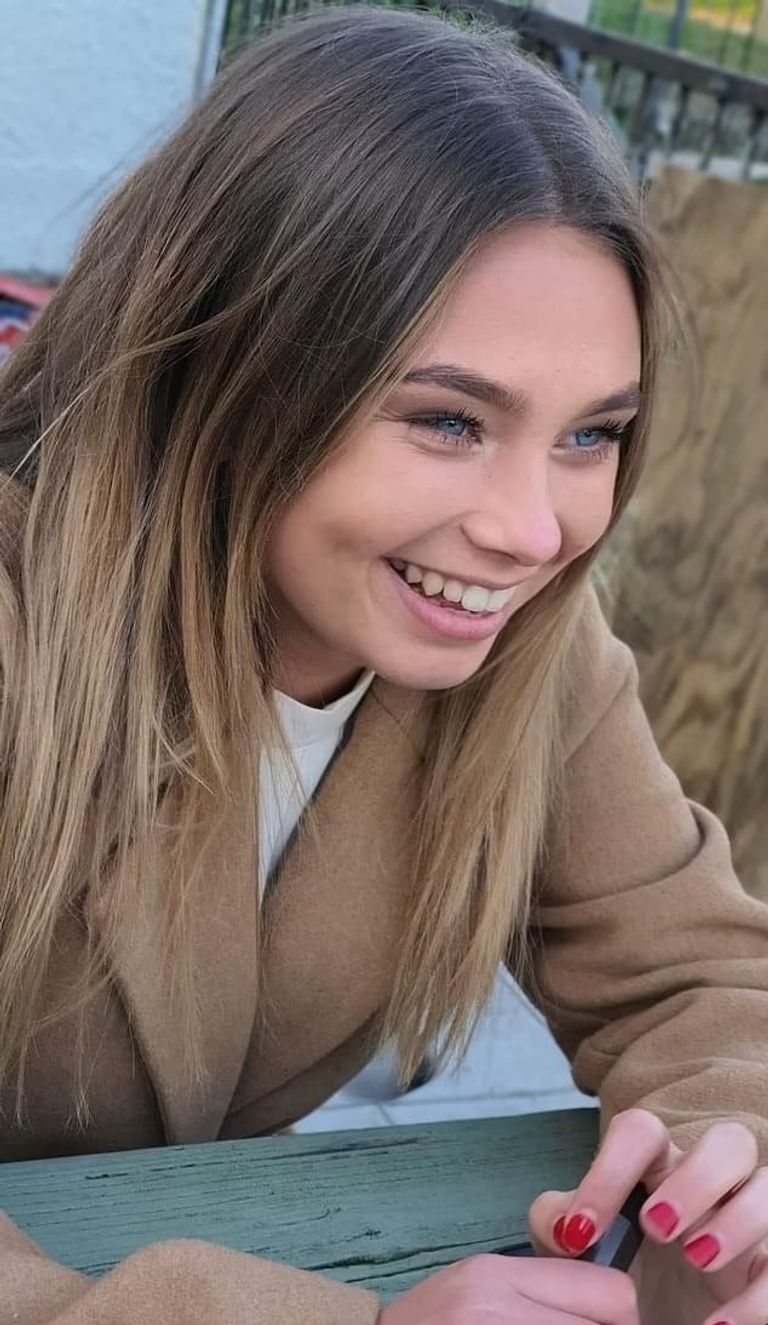 الجندية الشابة جيسلي بيك