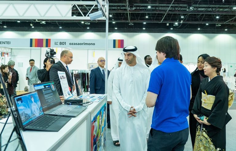 ثاني الزيودي وزير دولة للتجارة الخارجية بدولة الإمارات يفتتح المعرض