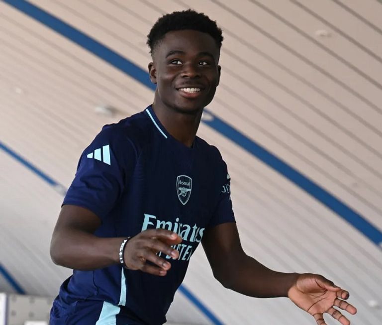 بوكايو ساكا الجناح بوكايو ساكا