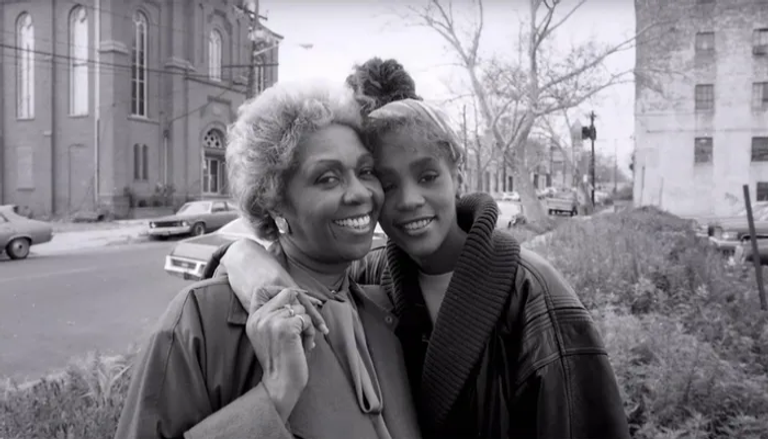 ذكرى وفاة ويتني هيوستن ذكرى وفاة ويتني هيوستن