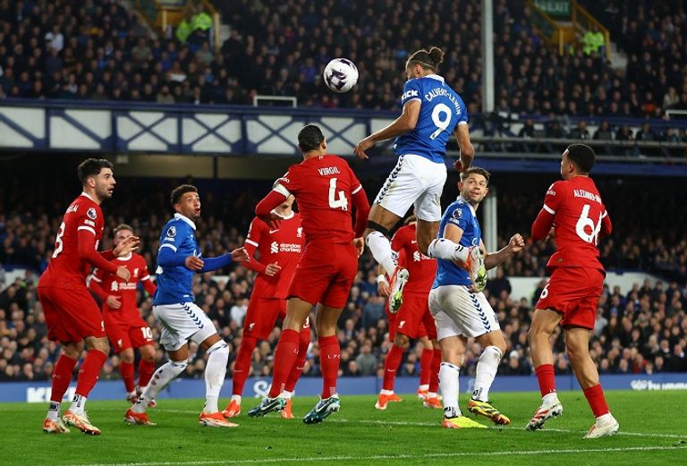 إيفرتون وليفربول ليفربول وإيفرتون في 2013