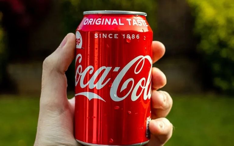 كوكاكولا زجاجات كوكاكولا البلاستيكية