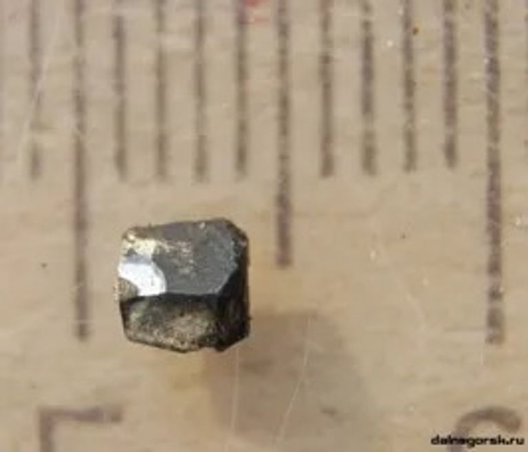 علماء روس في موقع الارتطام