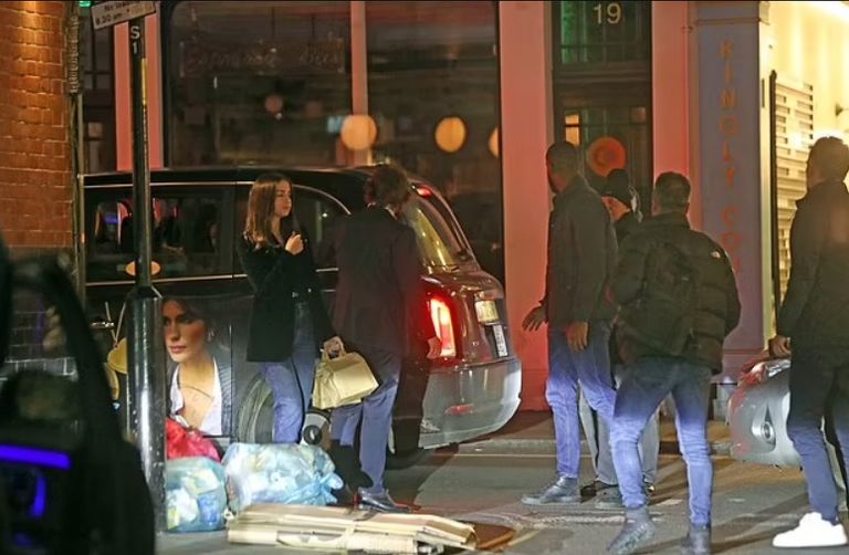 توم كروز وآنا دي أرماس