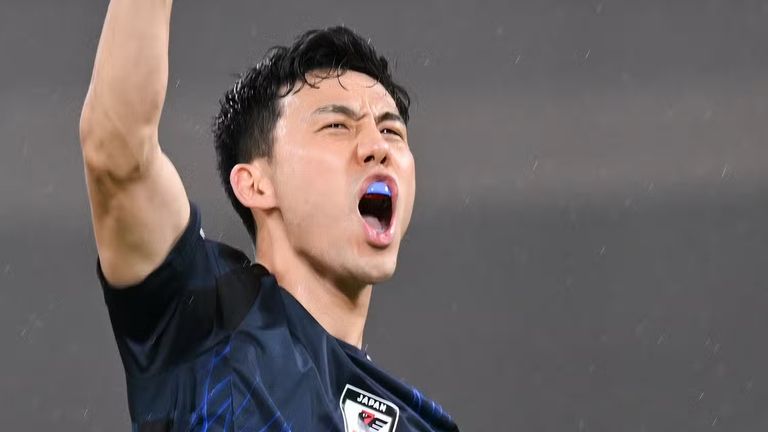 واتارو إندو لاعب ليفربول