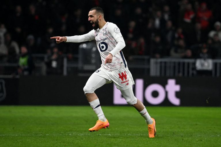 نبيل بن طالب نبيل بن طالب، نجم منتخب الجزائر