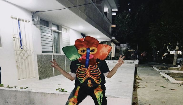 شاكيرا تتخفى للاحتفال بكرنفال بارانيكا