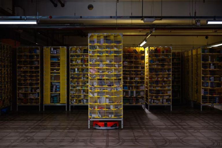 روبوتات أمازون