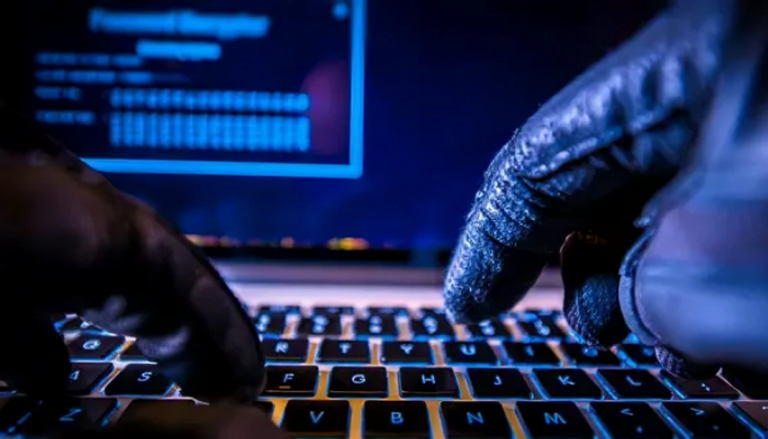 منتهى الصلاحية يكشف جرائم الاحتيال الإلكتروني