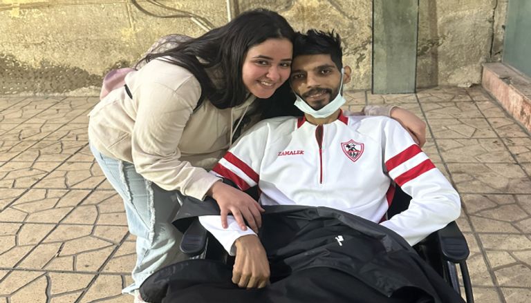 تامر حسني يزور إبراهيم شيكا 