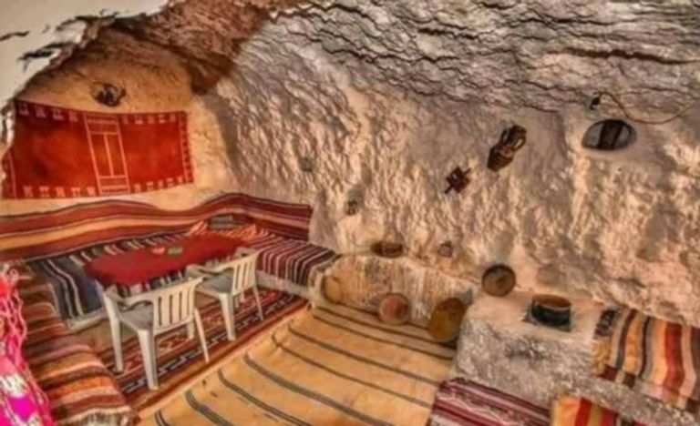 منزل محفور في الجبل في مطماطة