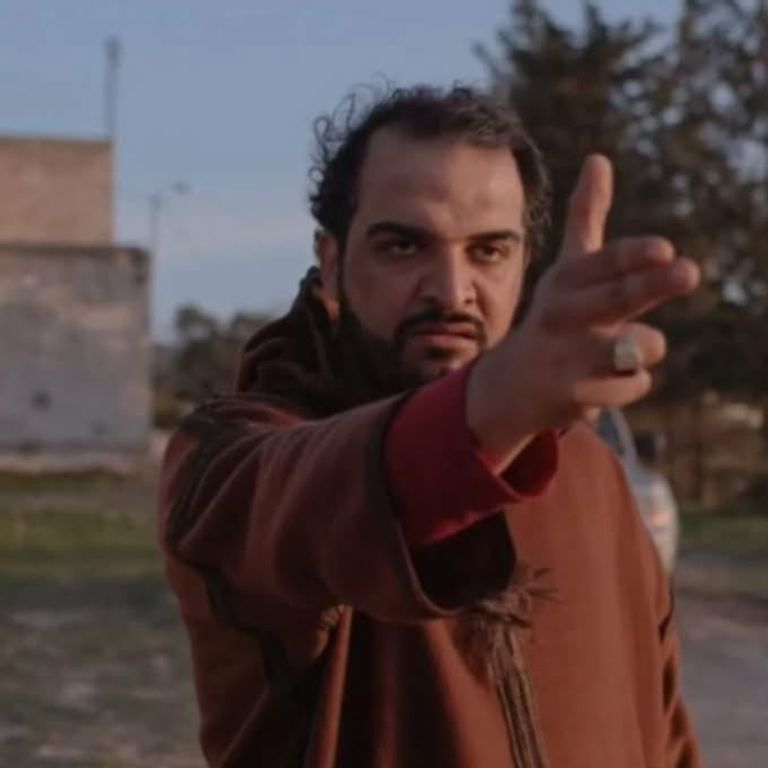 مشهد من مسلسل "رافل"