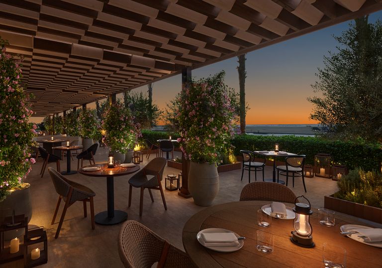 بوفيه رمضاني في مطعم Maritime أحد أفضل الخيم الرمضانية في السعودية 2025