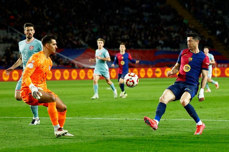 روبرت ليفاندوفسكي نجم برشلونة