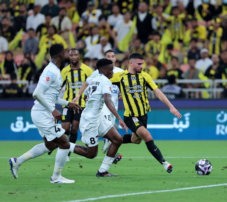 هدف حسام عوار ضد الأخدود حسام عوار يحتفل بهدفه ضد الأخدود