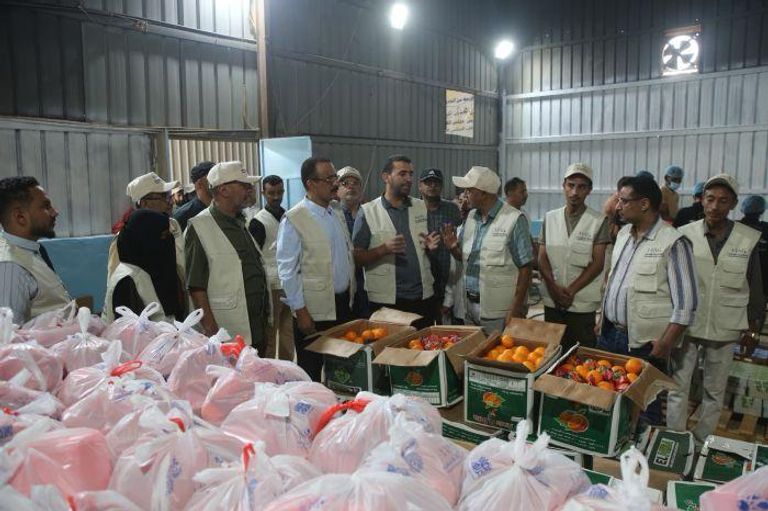 توزيع 225 ألف وجبة بتعز اليمنية