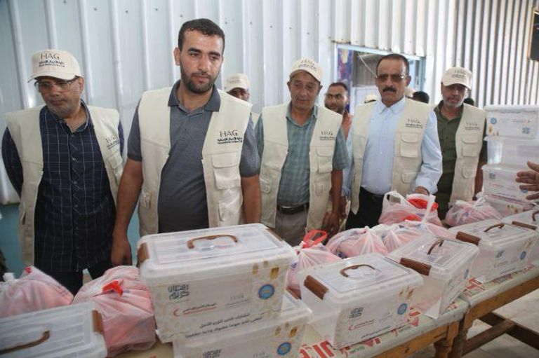 توزيع 225 ألف وجبة بتعز اليمنية