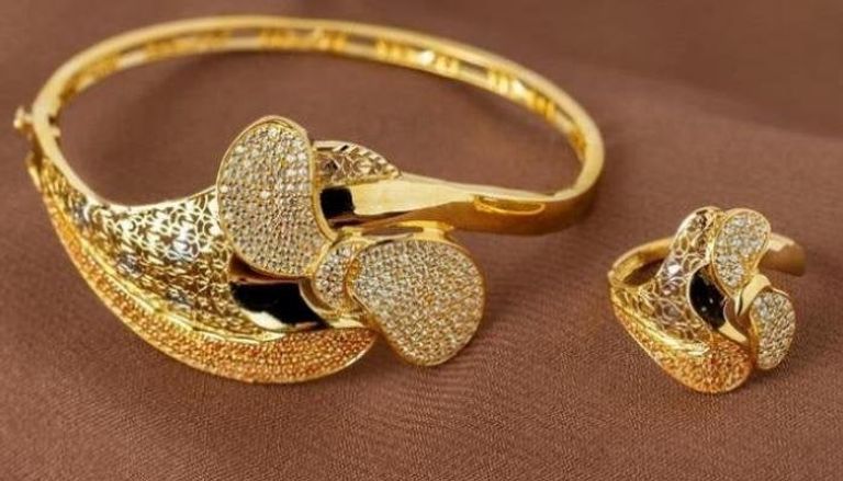 مشغولات ذهبية