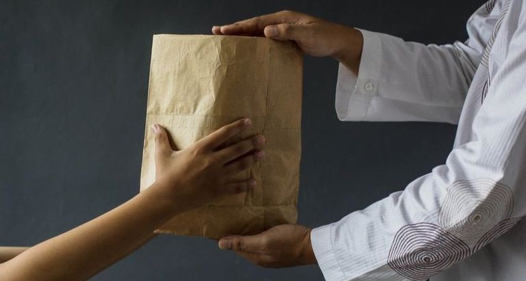 العمل الخيري والصدقة في رمضان العمل الخيري والصدقة في رمضان