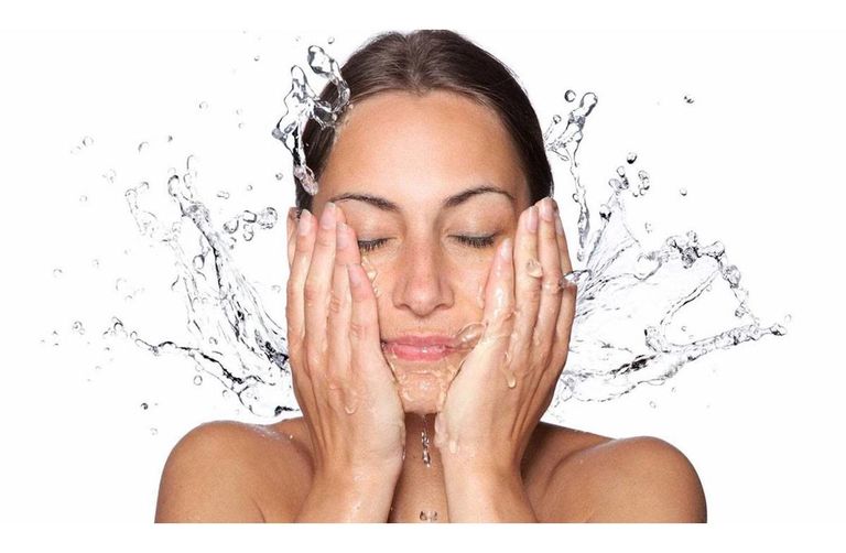 غسل الوجه - أرشيفية