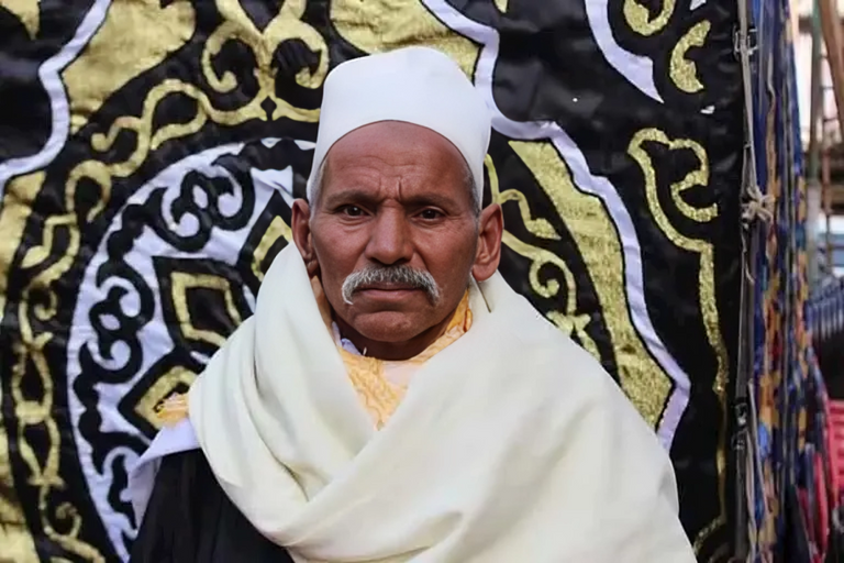 مصري يموت حزنًا على فراق زوجته مصري يموت حزنا على فراق زوجته