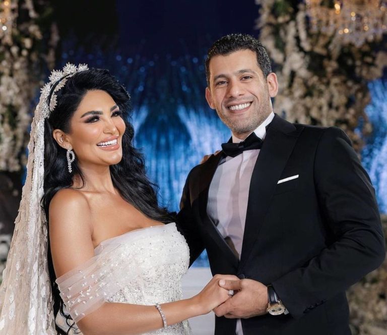 سالي عبدالسلام وزوجها