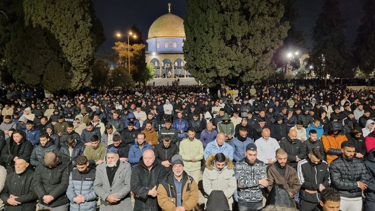 صلاة التراويح في المسجد الأقصى