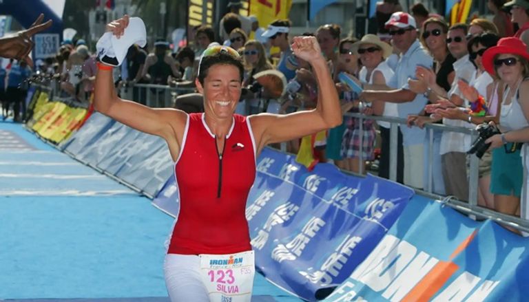 سيلفيا تريموليدا لامين يامال نجم برشلونة الواعد