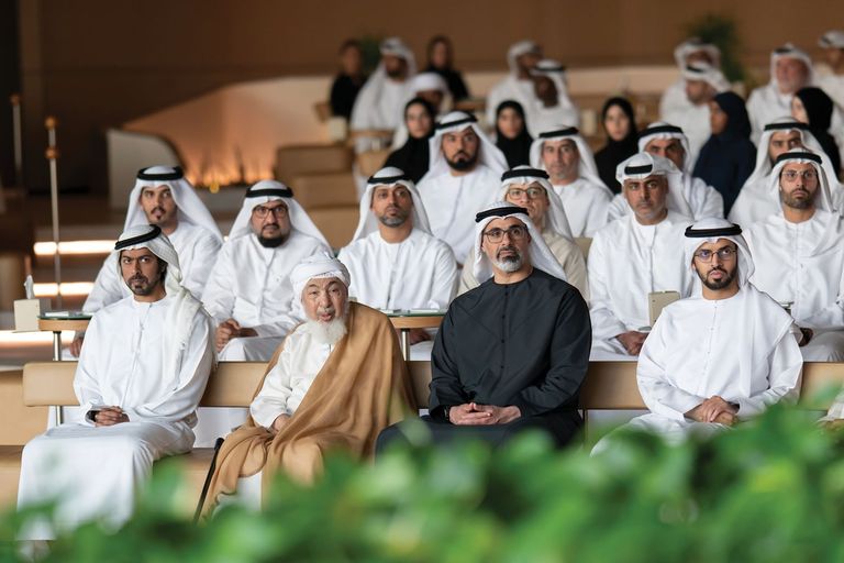 خالد بن محمد بن زايد يكرّم الفائزين بجائزة الإمارات للقرآن الكريم