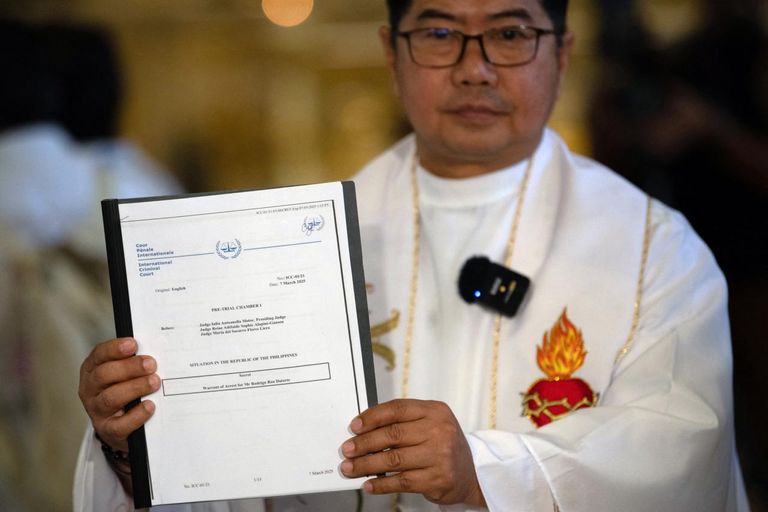 الرئيس الفلبيني السابق رودريغو دوتيرتي