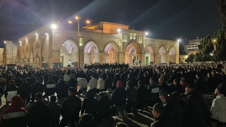 صلاة التراويح في المسجد الأقصى
