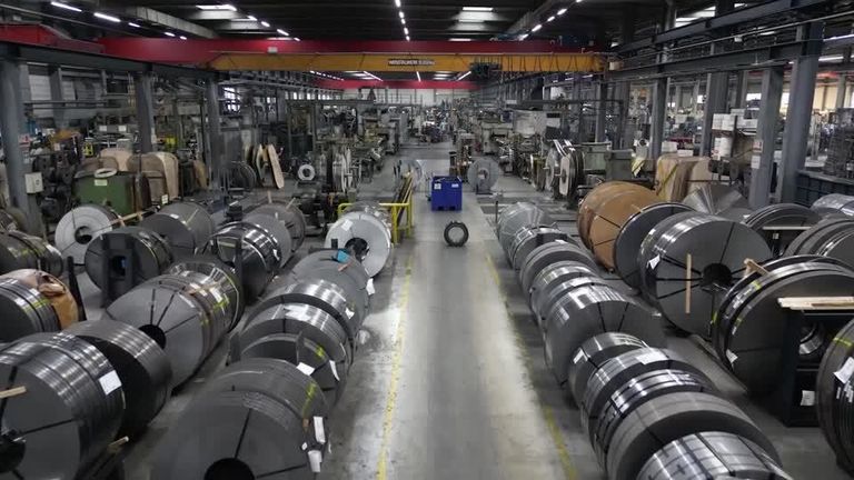 لفائف الصلب - رويترز